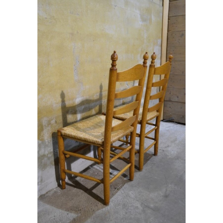 Set van 2 knopstoelen blank eiken houten stoelen klassiek model-8