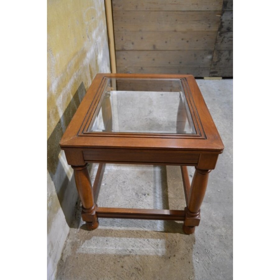 Mahonie salontafeltje met facet geslepen glazen blad klassiek-2