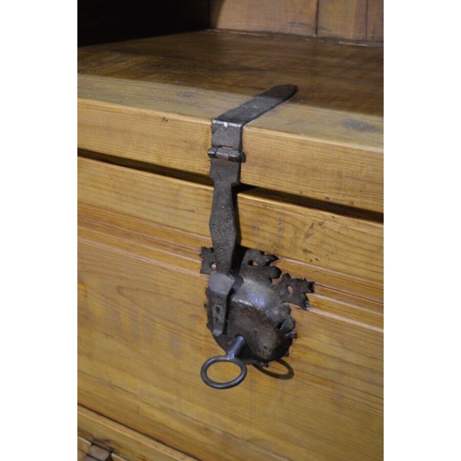 Antieke Mexicaanse grenen barkast wijnkast massief hout-7