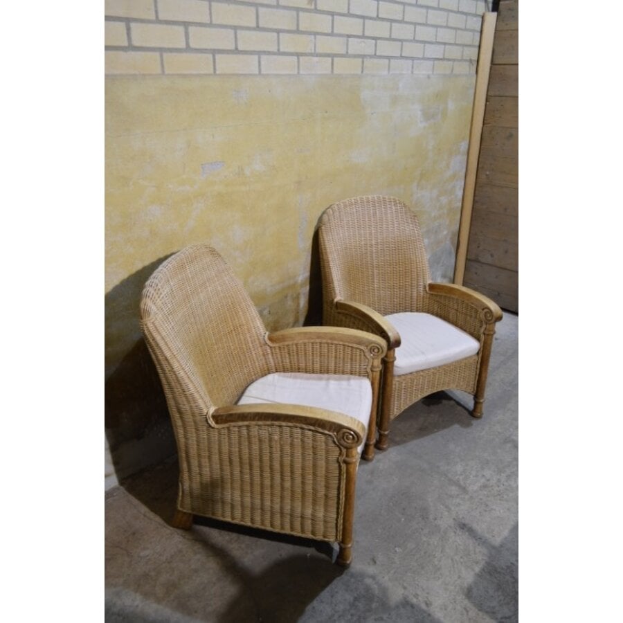 Set van 2 rotan fauteuils met teak houten frame-1