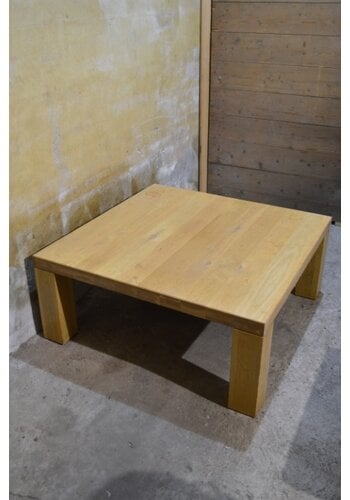 Salontafel vierkant massief eiken 