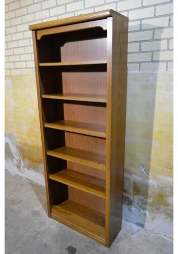 Boekenkast donker eiken verstelbaar 