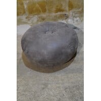 thumb-Tweedehands ronde nubuck poef Ø73 cm – Luxe zitmeubel-2