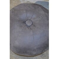 thumb-Tweedehands ronde nubuck poef Ø73 cm – Luxe zitmeubel-4