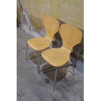 thumb-Set van 2 Deense Danerka stoelen – Vintage stapelbare eetkamerstoelen-3
