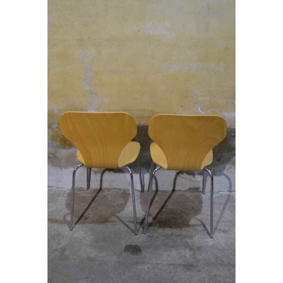 Set van 2 Deense Danerka stoelen – Vintage stapelbare eetkamerstoelen-5