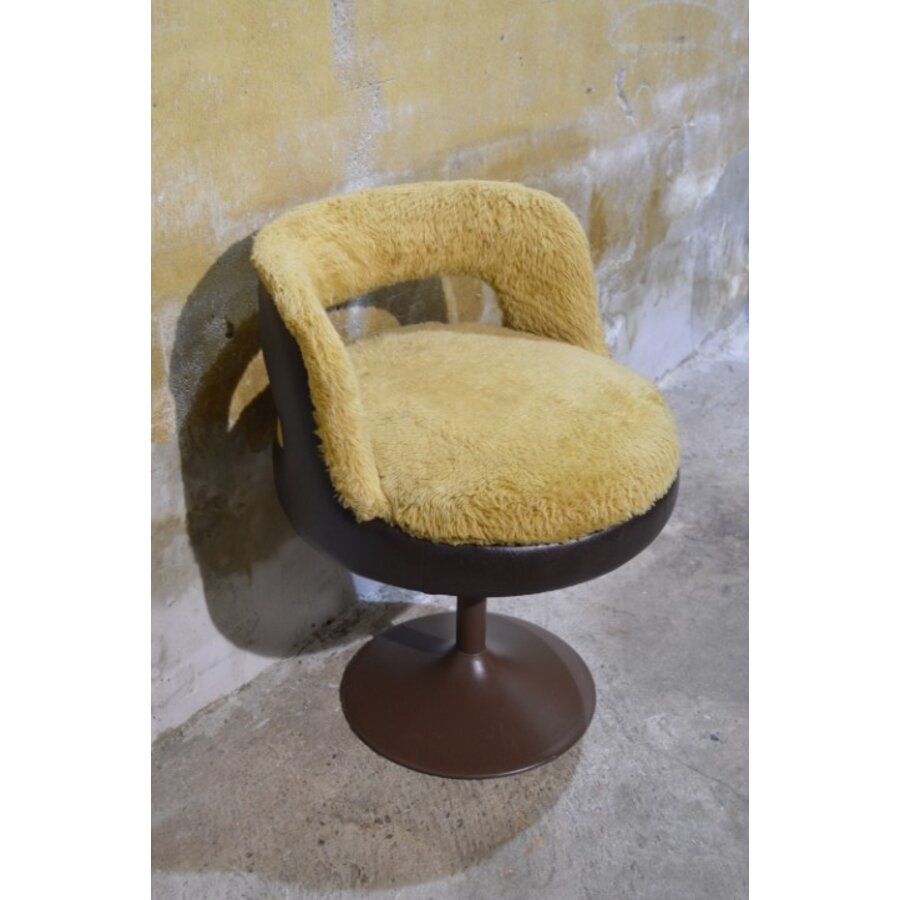 Retro tulpstoel met trompetvoet – Jaren 70 stoel met pluche zitting-1
