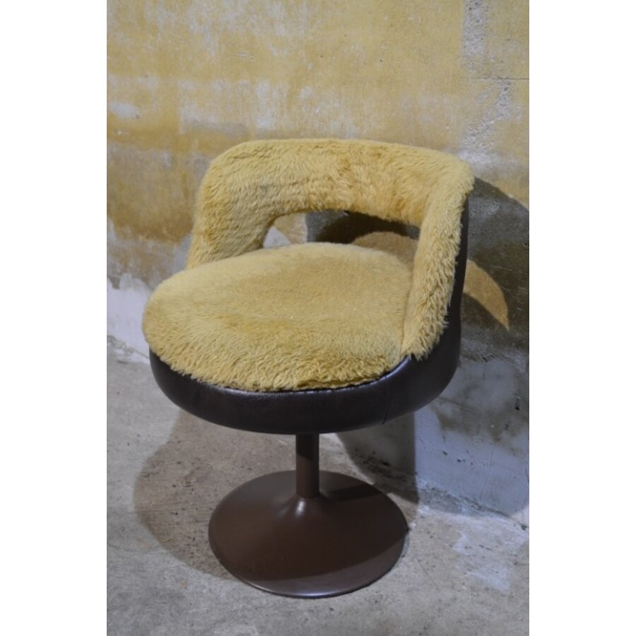 Retro tulpstoel met trompetvoet – Jaren 70 stoel met pluche zitting-3