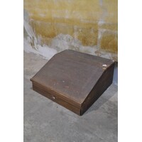 thumb-Oude houten lessenaar met klep en vakverdeling – Schrijflade / kassa-2