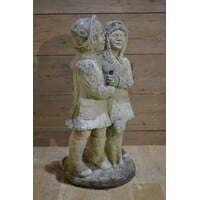 thumb-Decoratief beeld van twee mensen met hond voor tuin of interieur-6