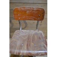 thumb-Tweedehands schoolstoeltje met houten zitting en metalen frame-3