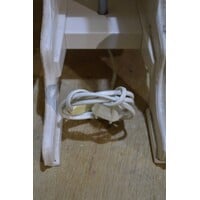 thumb-Houten tafellamp met uitgesneden decoratieve vorm-5