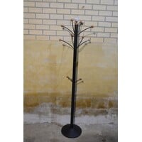 thumb-OBK kapstok staal jaren 60 zwart met houten haken-2