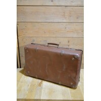 thumb-Ouderwetse vintage reiskoffer met metaalbeslag-2