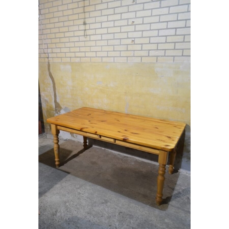 Massief grenen eettafel met gedraaide poten en lade-2