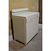 LoodsVol, Tweedehands Ouderwetse commode met lades en paneeldeuren