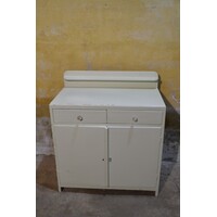 thumb-Ouderwetse commode met lades en paneeldeuren-3