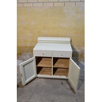 thumb-Ouderwetse commode met lades en paneeldeuren-6
