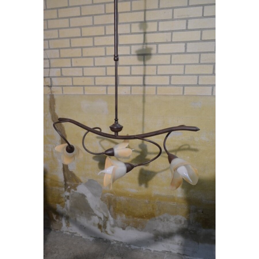 Klassieke hanglamp kroonluchter van metaal met amberkleurig Murano glas-3
