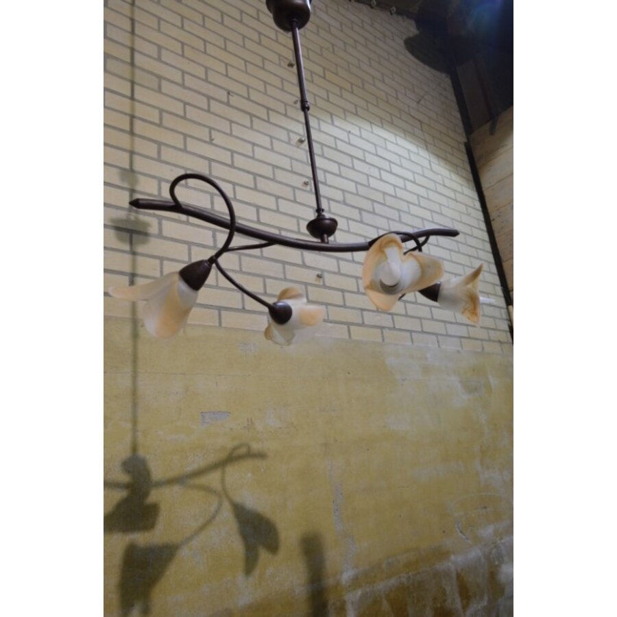 Klassieke hanglamp kroonluchter van metaal met amberkleurig Murano glas-8