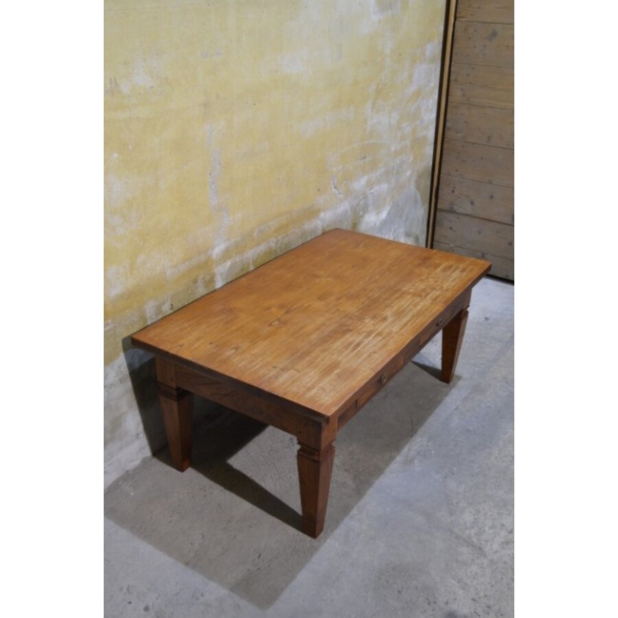 Grote teak salontafel van massief hout met laden-1