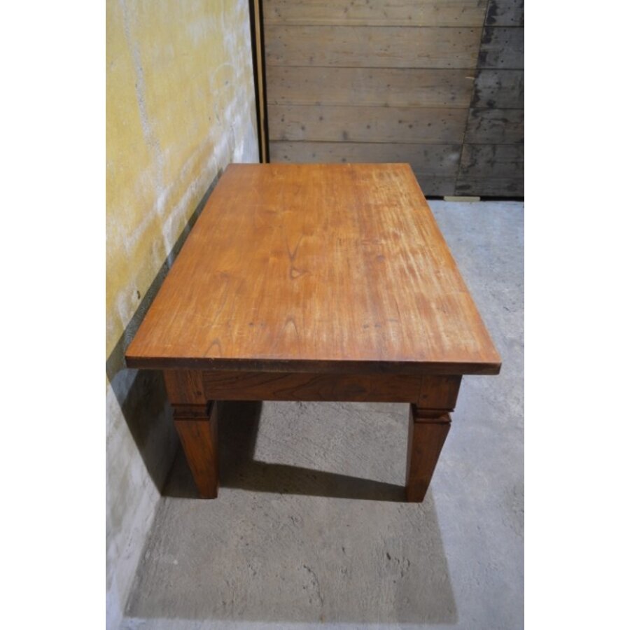 Grote teak salontafel van massief hout met laden-2