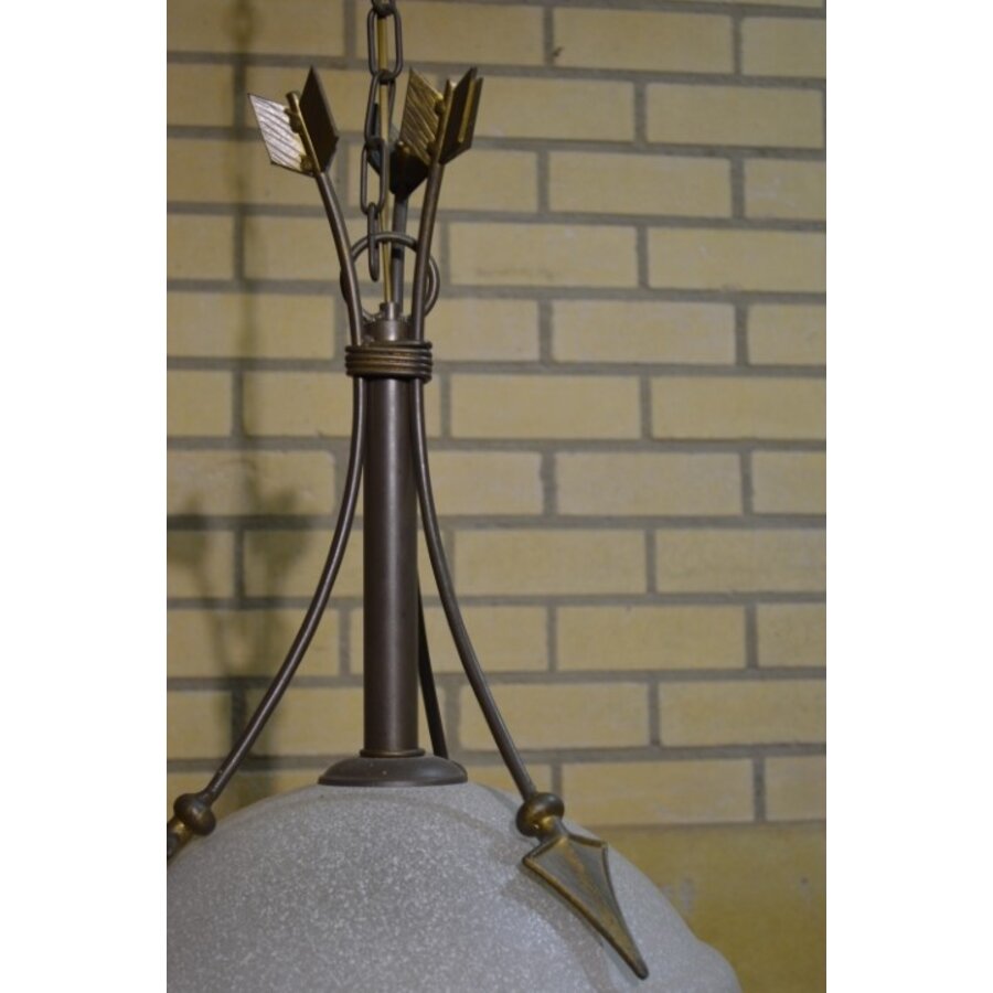Hanglamp van metaal en melkwit glas-2