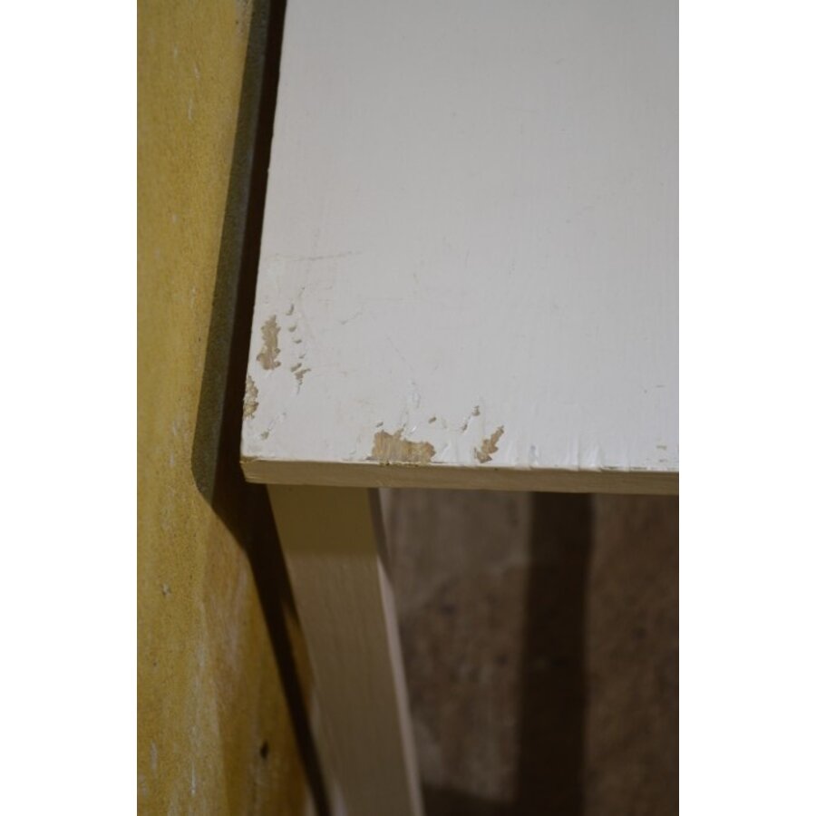 Antiek houten schrijfbureau wit met 3 lades-4
