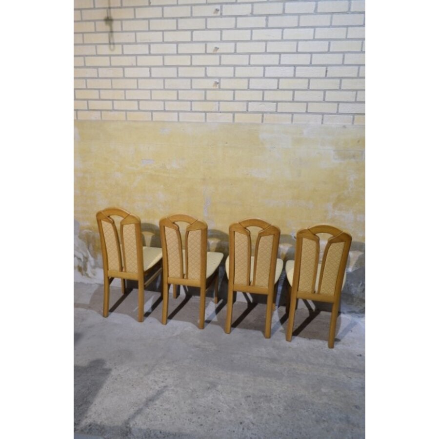 Blank eiken eetkamerstoelen met velours bekleding-9