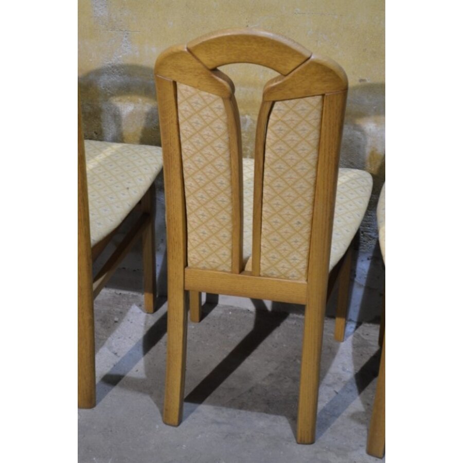 Blank eiken eetkamerstoelen met velours bekleding-10