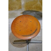 thumb-Vintage industriële schoolkruk van Galvanitas met houten zitting-4