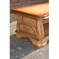 thumb-Massief eiken salontafel met lectuurplank-2