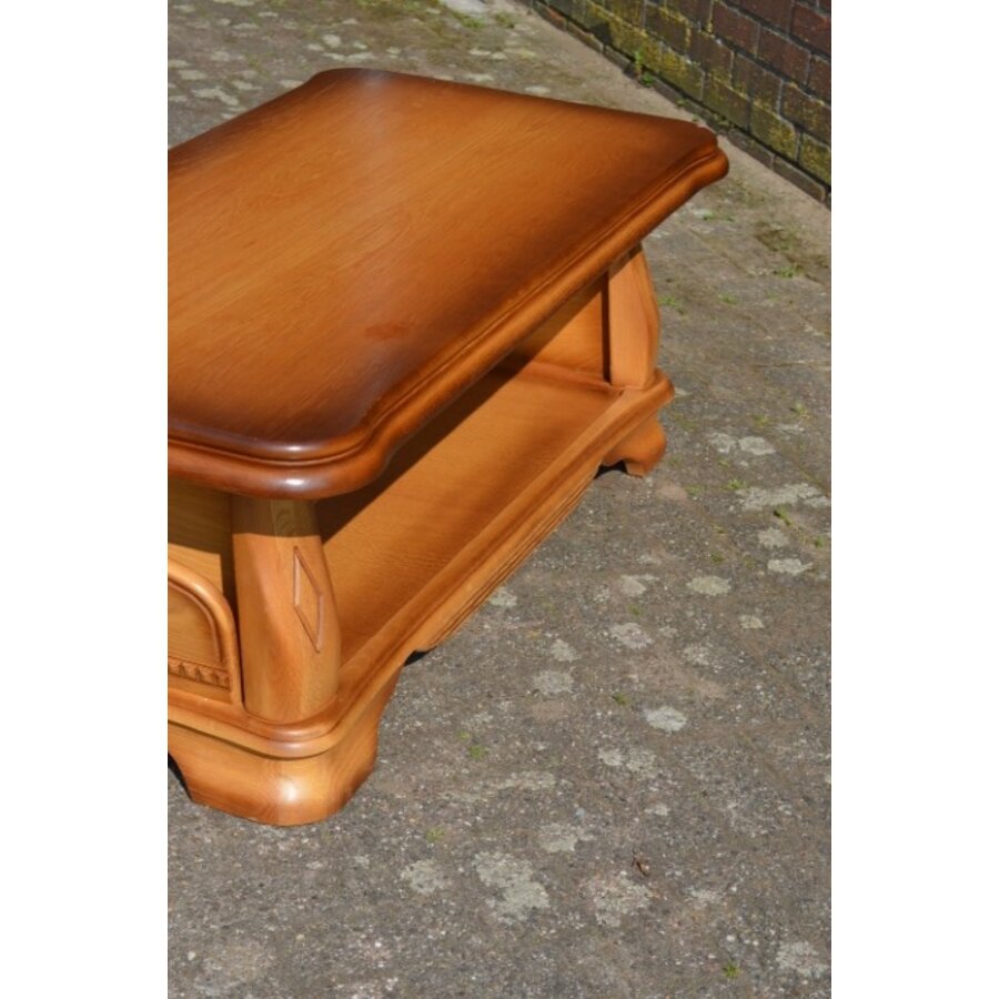 Massief eiken salontafel met lectuurplank-9
