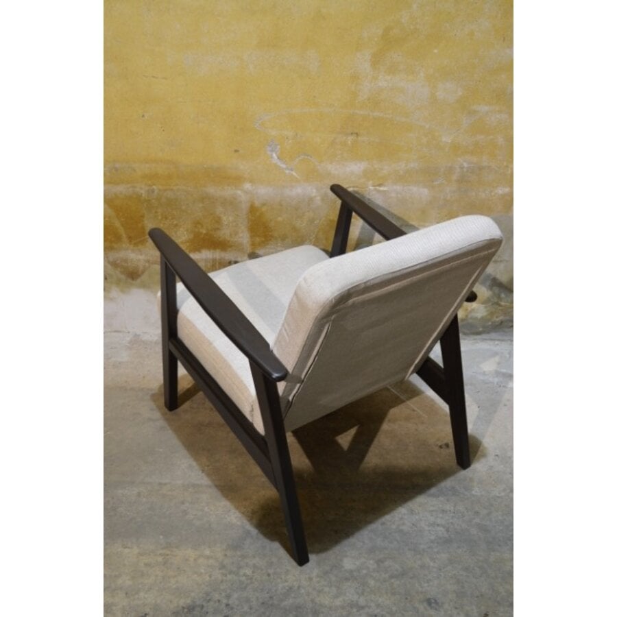 IKEA EKENÄSET fauteuil met Scandinavische retro look-7