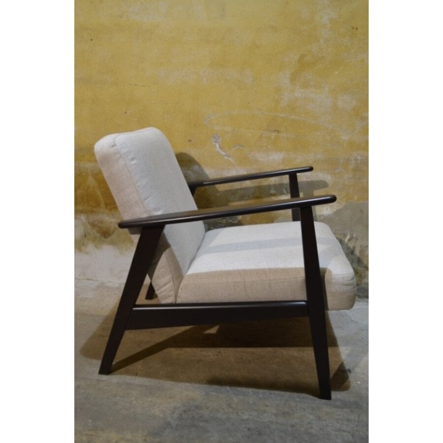IKEA EKENÄSET fauteuil met Scandinavische retro look-9