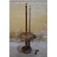 thumb-Vintage notenhouten vloerlamp met geïntegreerd tafeltje-1