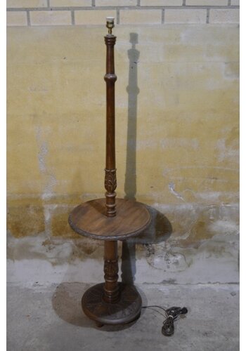 Staande lamp met tafeltje 