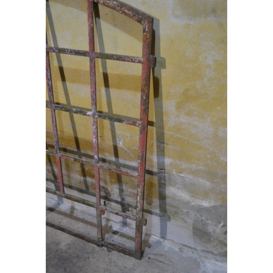 Gietijzeren boograam frame met industriële uitstraling-9