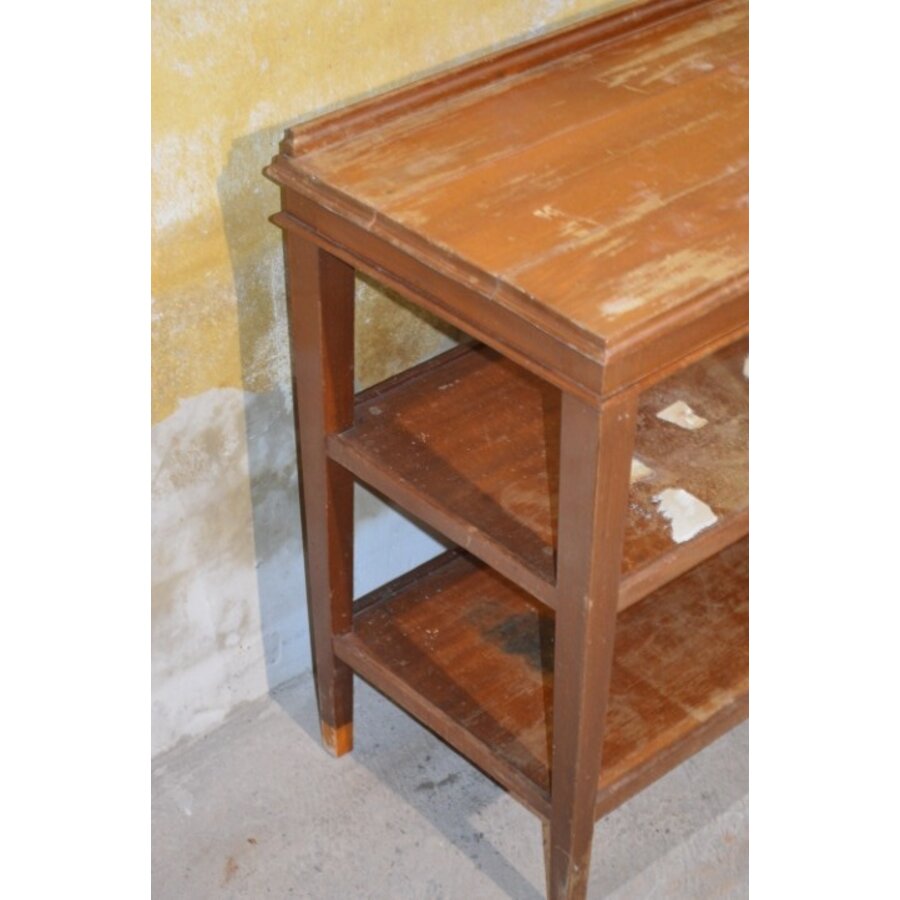Antieke Franse mahoniehouten sidetable met drie niveaus-2