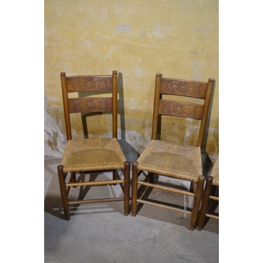 Set van 4 Oud Hollandse eiken stoelen met biezen zitting-3