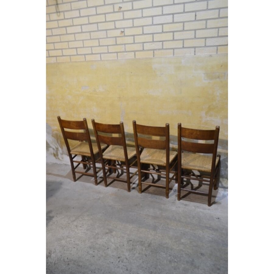 Set van 4 Oud Hollandse eiken stoelen met biezen zitting-9