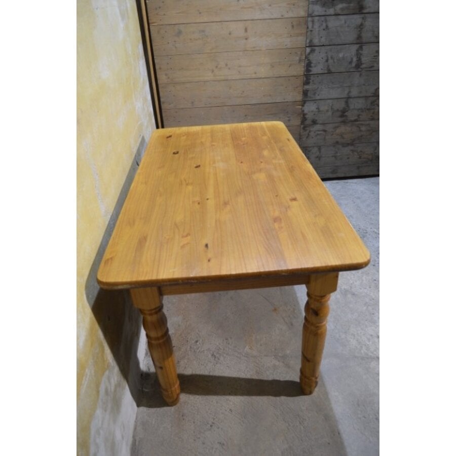 Massief grenen eettafel met lade en gedraaide poten-5