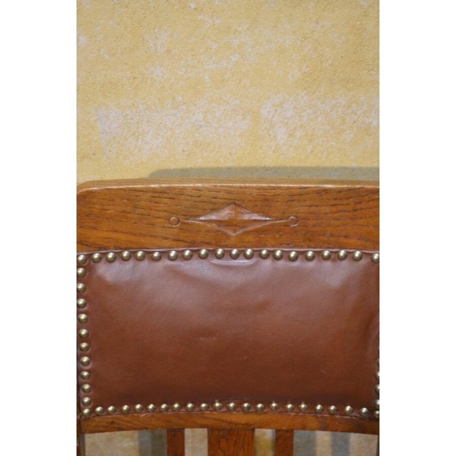Antiek eiken stoeltje met schapenleer in Art Nouveau stijl-5