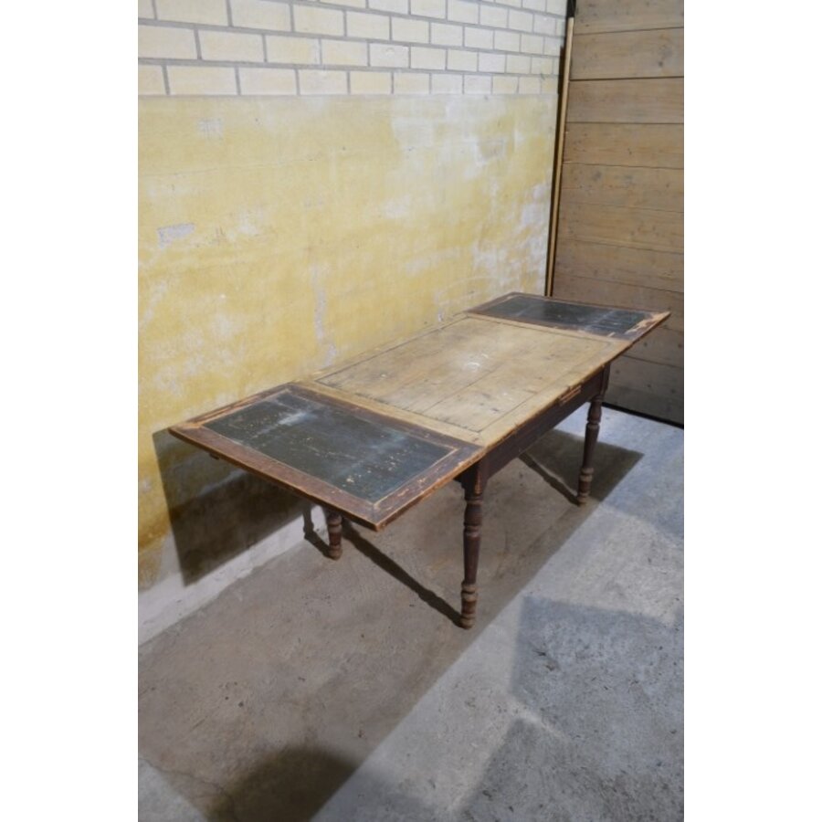 Antieke grenen boeren uittrektafel met lade-9