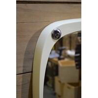 thumb-Space age minimalistische wandspiegel met zilverkleurige knopjes-6