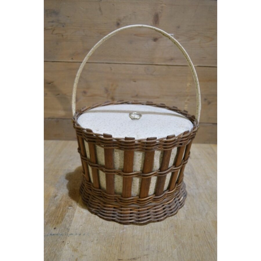 Vintage rotan naaimandje met hengsel-7