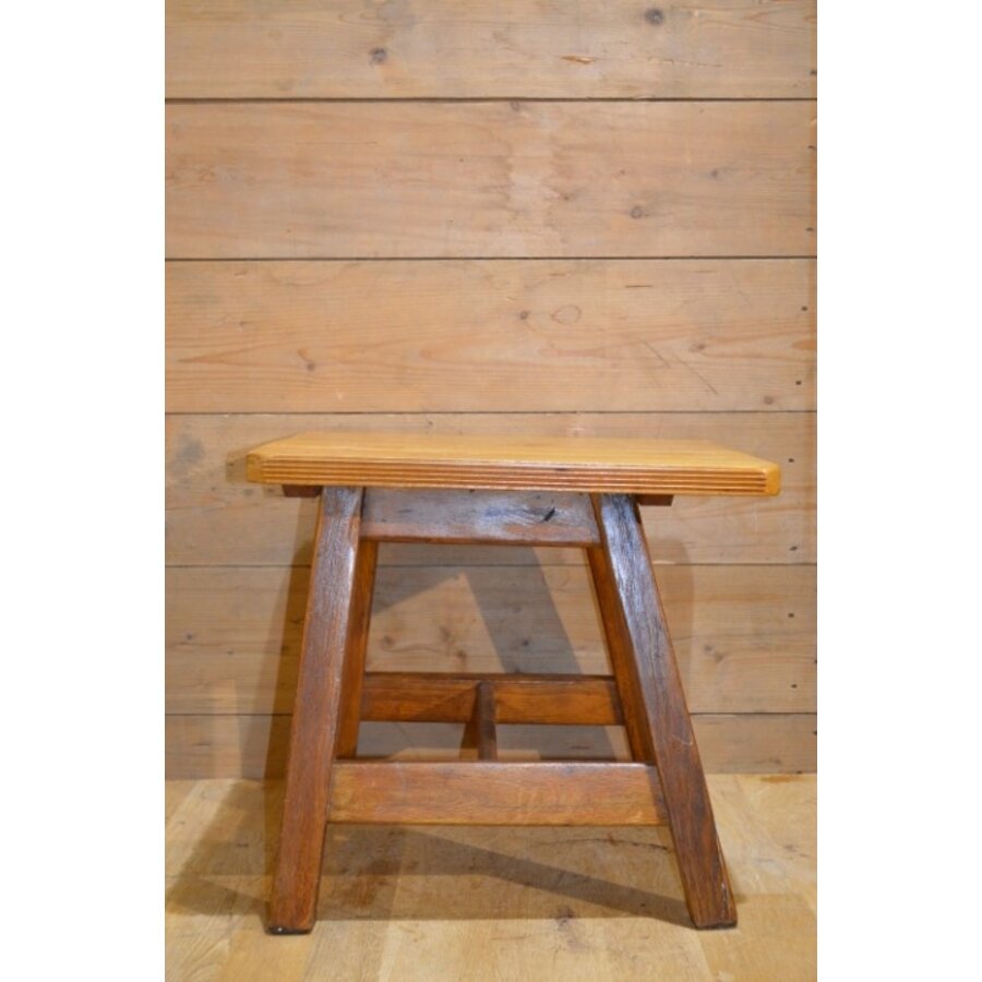 Vintage bijzettafeltje van eiken- en beukenhout met nieuw eiken blad-6