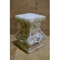 thumb-Betonnen zuil met geleefde uitstraling als sokkel of decoratie-6