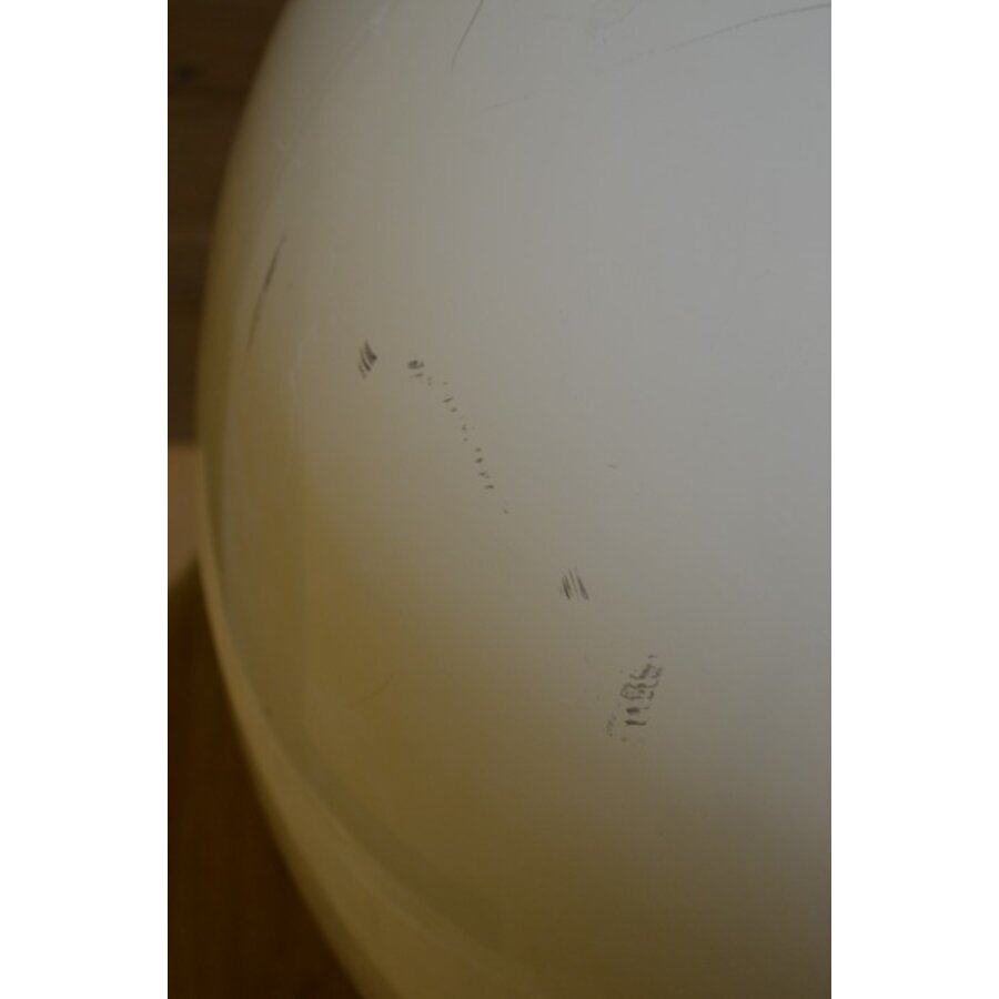 Witte Ball Chair van Finn Stone van 100% gerecycled ABS-7