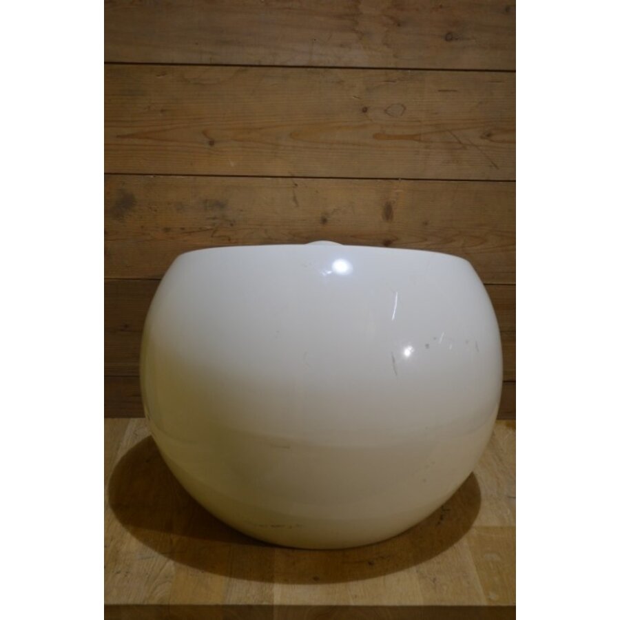 Witte Ball Chair van Finn Stone van 100% gerecycled ABS-9